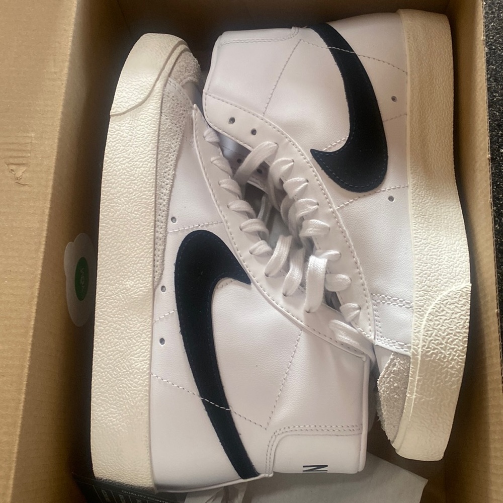 Nike blazer mid 77